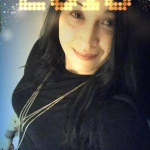 Meet your Posher, Beatriz